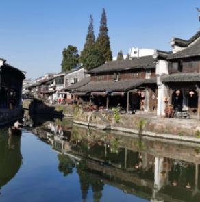 上海市闵行区新一届足协成立 纪斌当选新一届会长